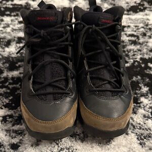 Jordan 9 Olive kids Size 13c